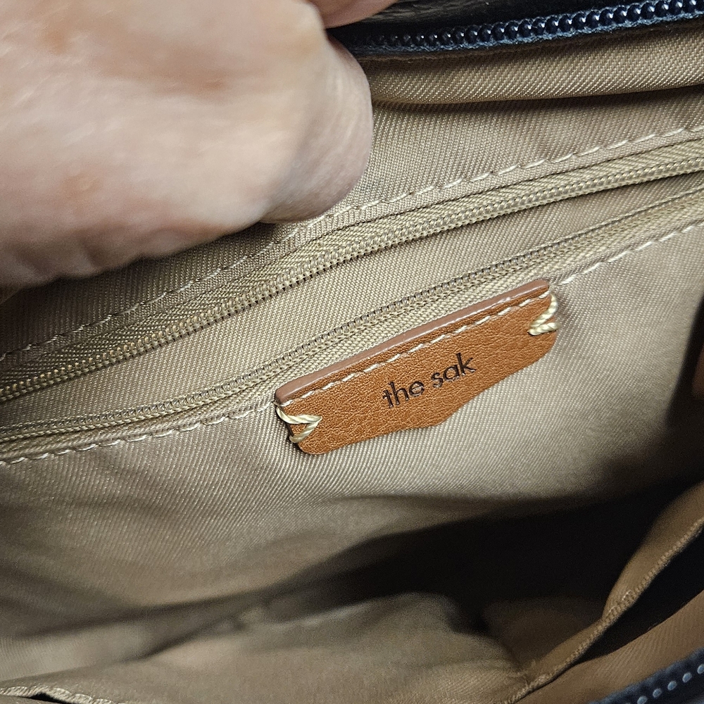 The Sak Navy Leather Shoulder Bag - Picture 3 of 5